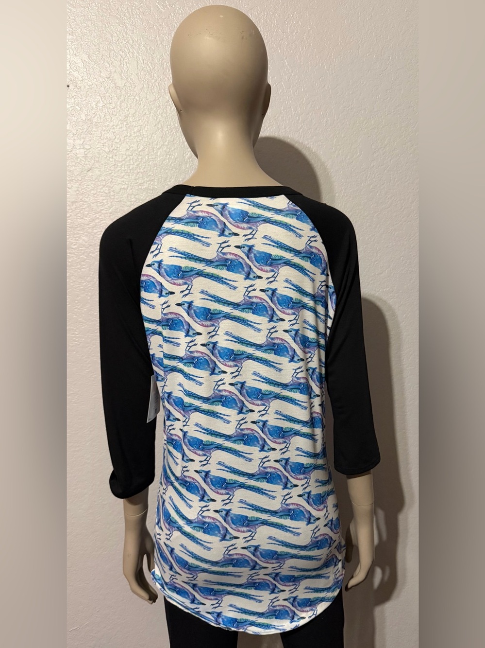 CLOSET CLEAR OUT ON ALL LULAROE MAKE AN OFFER BUNDLE NWT XS BIRD FUN STRETCH 😍 - Picture 3 of 16